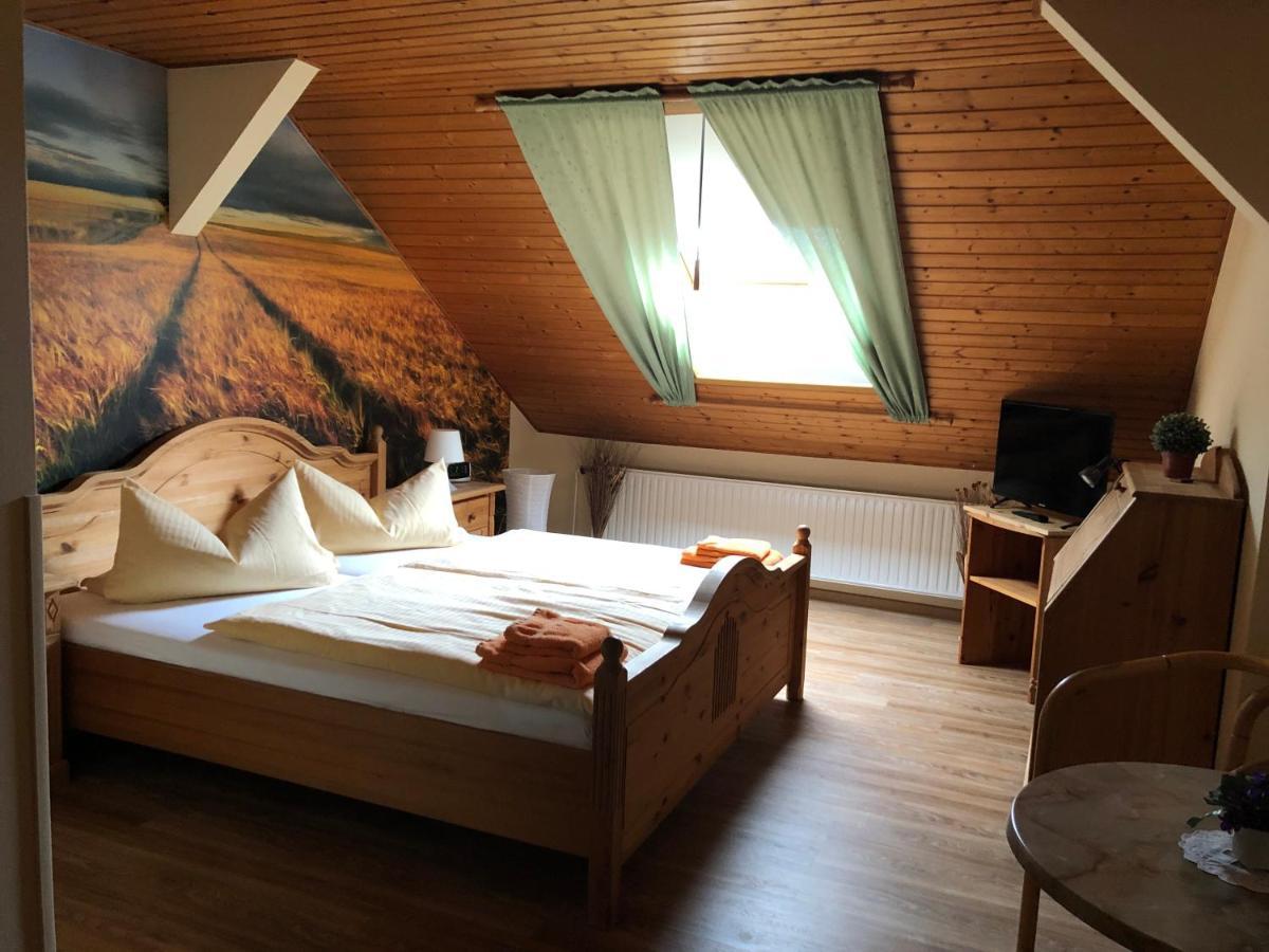 Hotel Schuetzenhaus Bruck  ภายนอก รูปภาพ