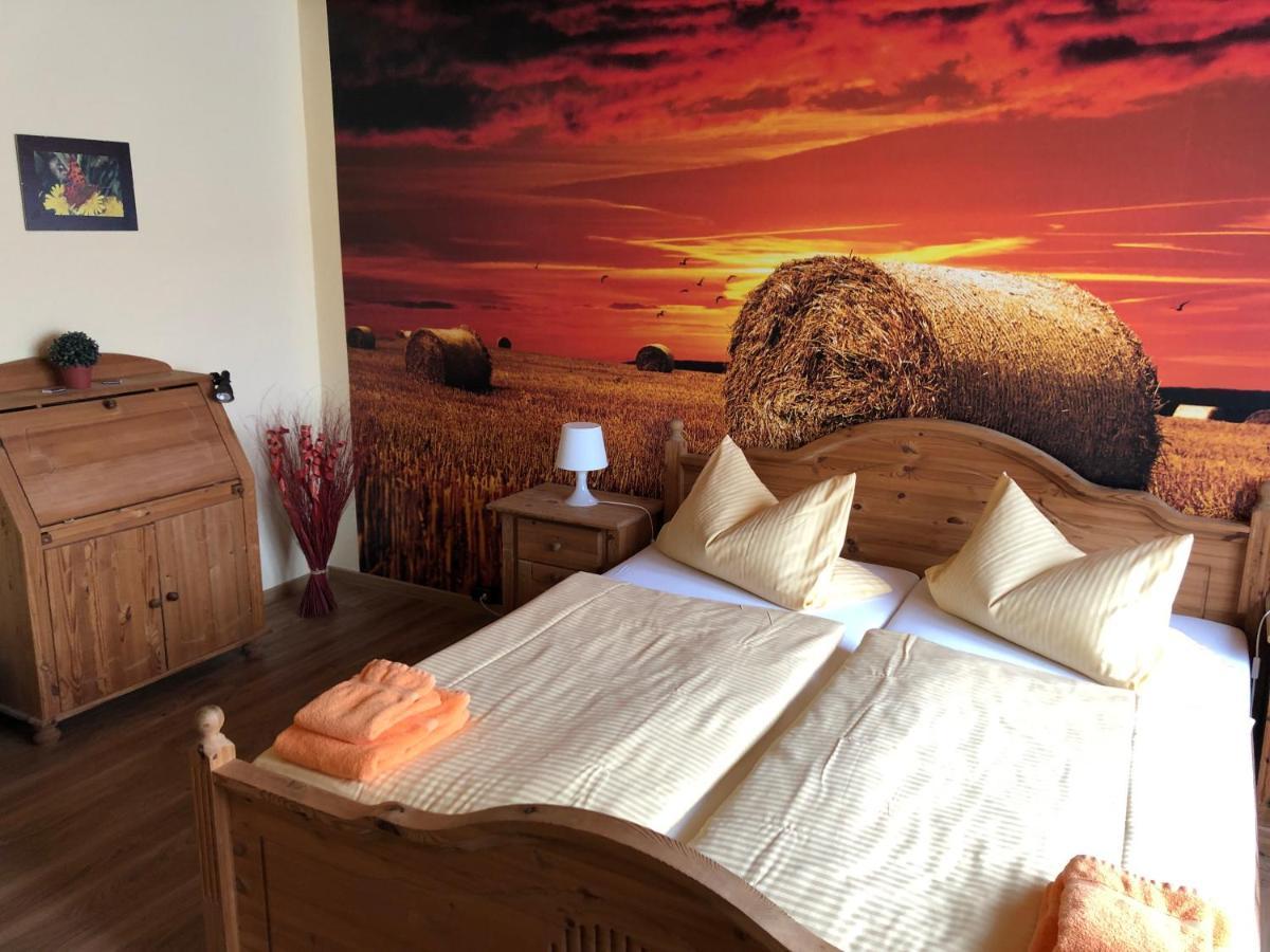 Hotel Schuetzenhaus Bruck  ภายนอก รูปภาพ